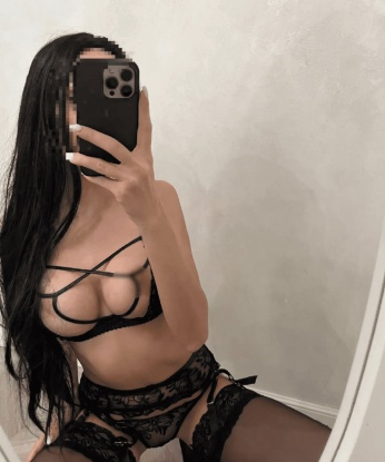 🌟 дорогой! Я индивидуалка из Москвы, сочетающая в себе креативность, нежность и опыт.💋
💫Мои услуги находятся на высоте, я охвачу тебя страстью и незабываемыми моментами. Я открыта для экспериментов и всегда стремлюсь к идеальному удовлетворению.
💎Со мной ты почувствуешь себя настоящим королем. Я умею осуществить все твои фантазии и желания. В моих нежных объятиях ты найдешь безграничное наслаждение и релакс.
📸На фото ты можешь увидеть, какая я красивая и соблазнительная. Мои формы и стройная фигура привлекут твое внимание с первого взгляда. ✨
💖Мои клиенты всегда остаются довольными и возвращаются за еще. Они говорят, что я умею создать волшебную атмосферу и предложить незабываемые моменты наслаждения.
🌸Тебе нужно только связаться со мной, и я порадую тебя моими уникальными услугами. Предлагаю ощутить весь спектр наслаждений и удовольствий вместе со мной! 💫 2560, 25 лет